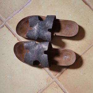 Bogalusa by Corkys sandal gun metal size 9